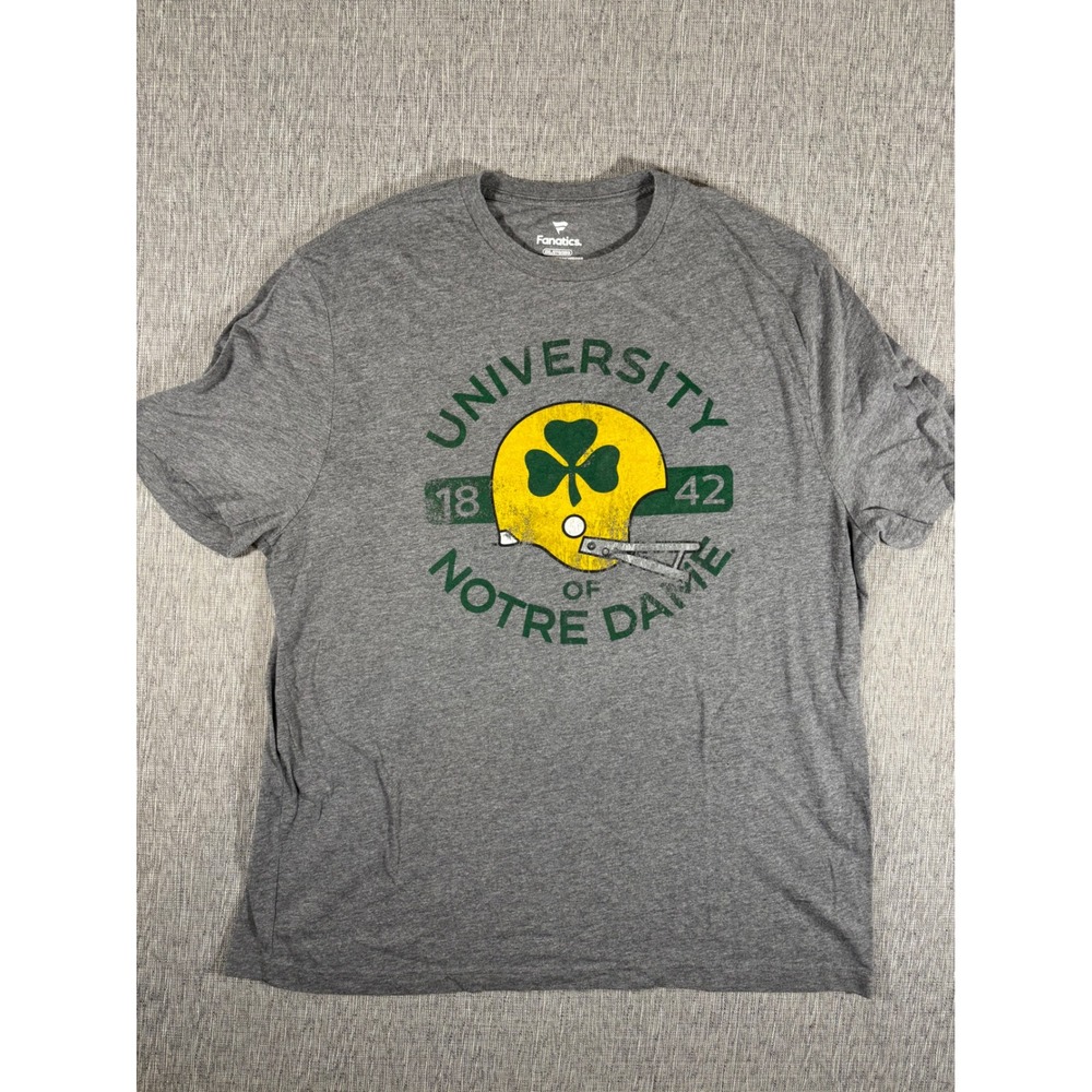 Fanatics Notre Dame Fighting Irish Gray T-Shirt Mens 2XL Football Helmet Graphic